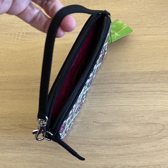 🎈3/$25🎈NWT Vera Bradley Shimmer Wristlet - Picture 5 of 5